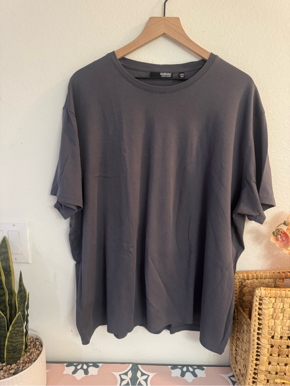 Murano Men's Dark Gray Short Sleeve Crew Tee